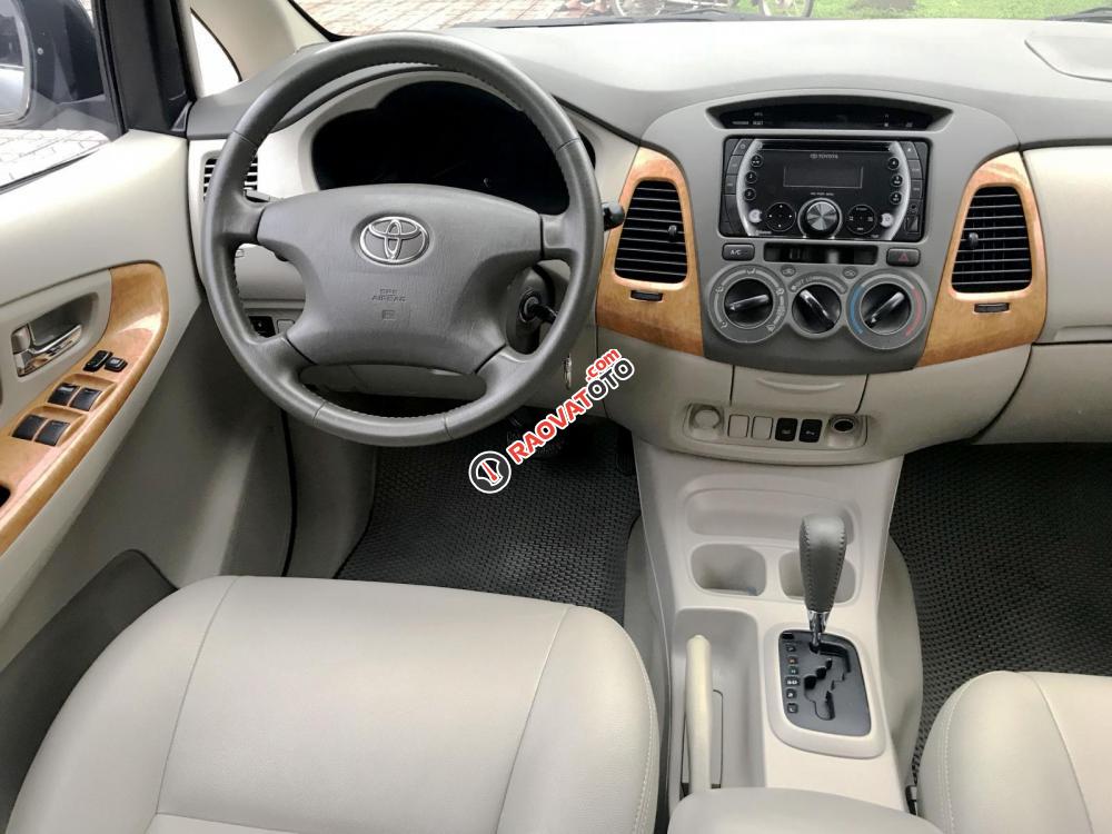 Bán Toyota Innova 2.0 V đời 2009, màu bạc, giá chỉ 408 triệu - LH: 0933.68.1972-9