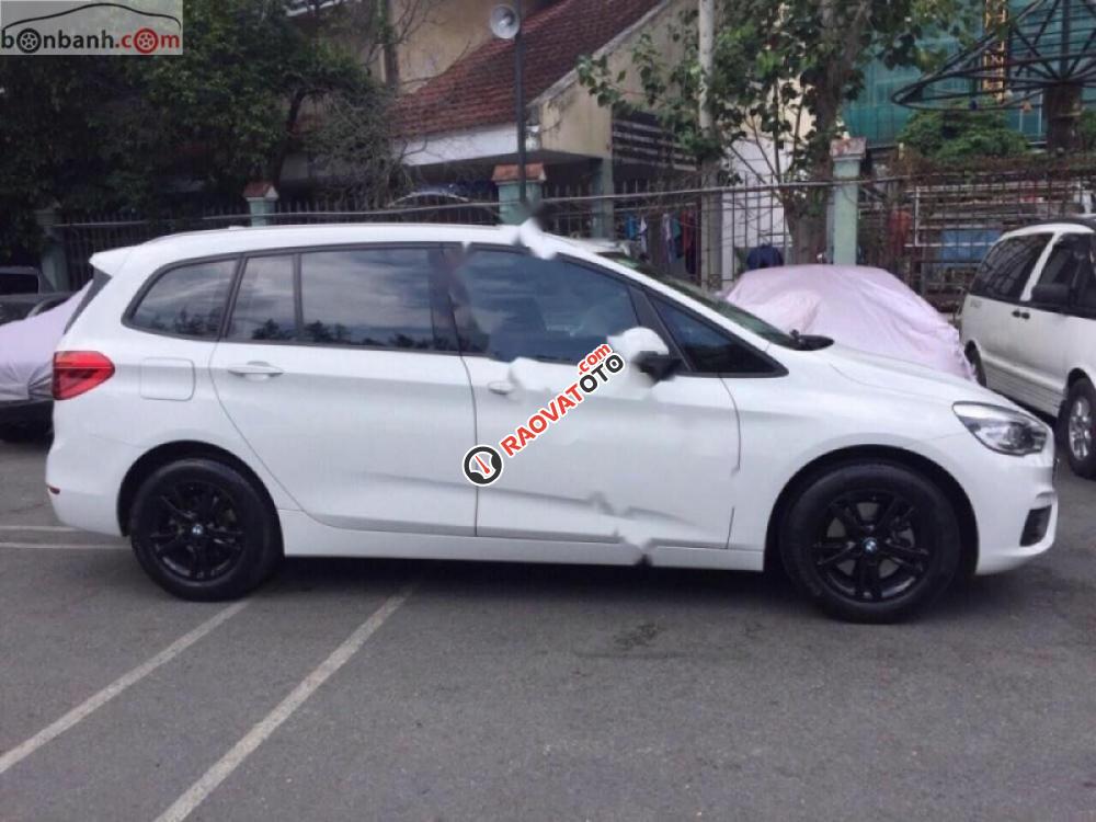 Bán BMW 2 Series 218i năm sản xuất 2017, màu trắng, xe nhập-1