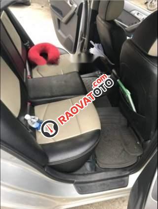 Bán gấp Kia Forte MT năm sản xuất 2011, màu bạc, chính chủ-2