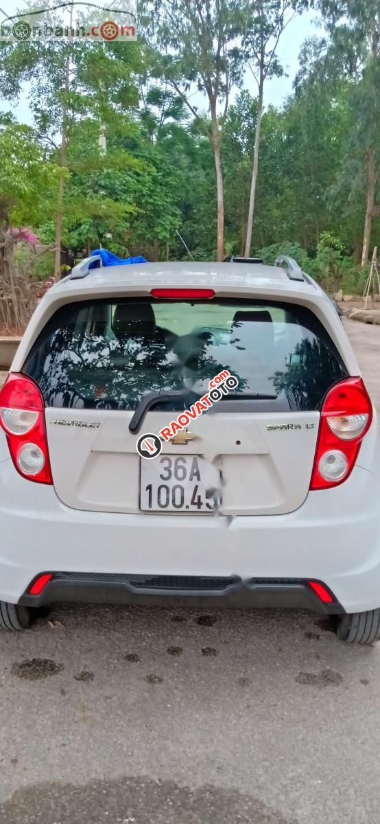 Bán Chevrolet Spark LT 1.0 MT năm sản xuất 2014, màu trắng-0