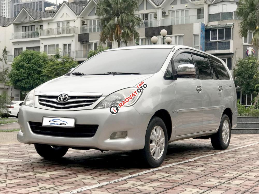 Bán Toyota Innova 2.0 V đời 2009, màu bạc, giá chỉ 408 triệu - LH: 0933.68.1972-1