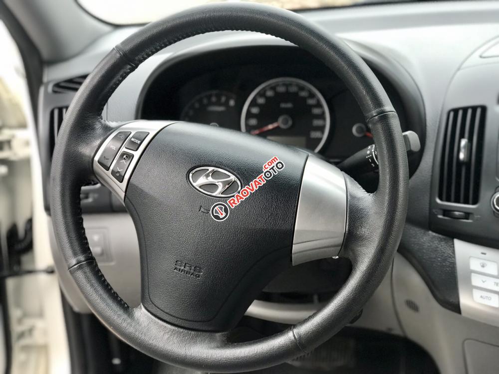 Bán ô tô Hyundai Avante năm 2015 màu trắng, 460 triệu-8