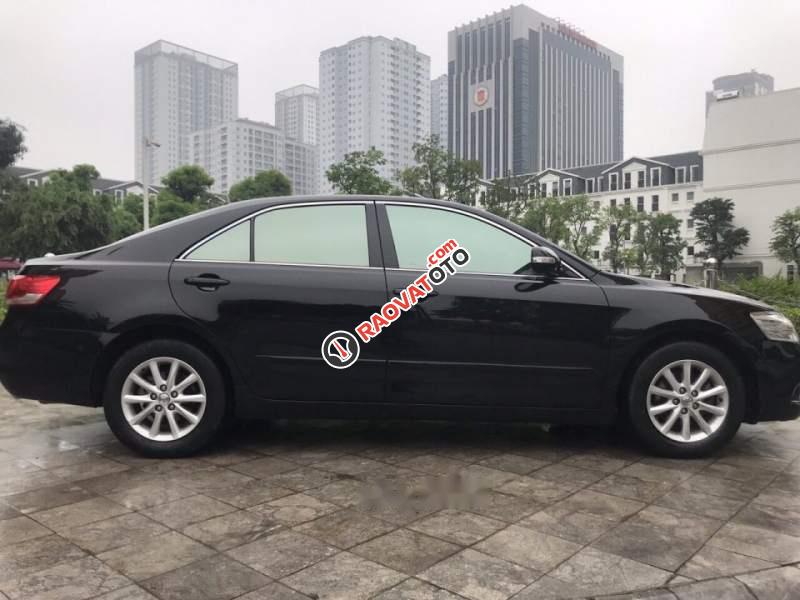 Cần bán lại xe Toyota Camry 2.0 năm 2010, màu đen, nhập khẩu nguyên chiếc, giá tốt-1