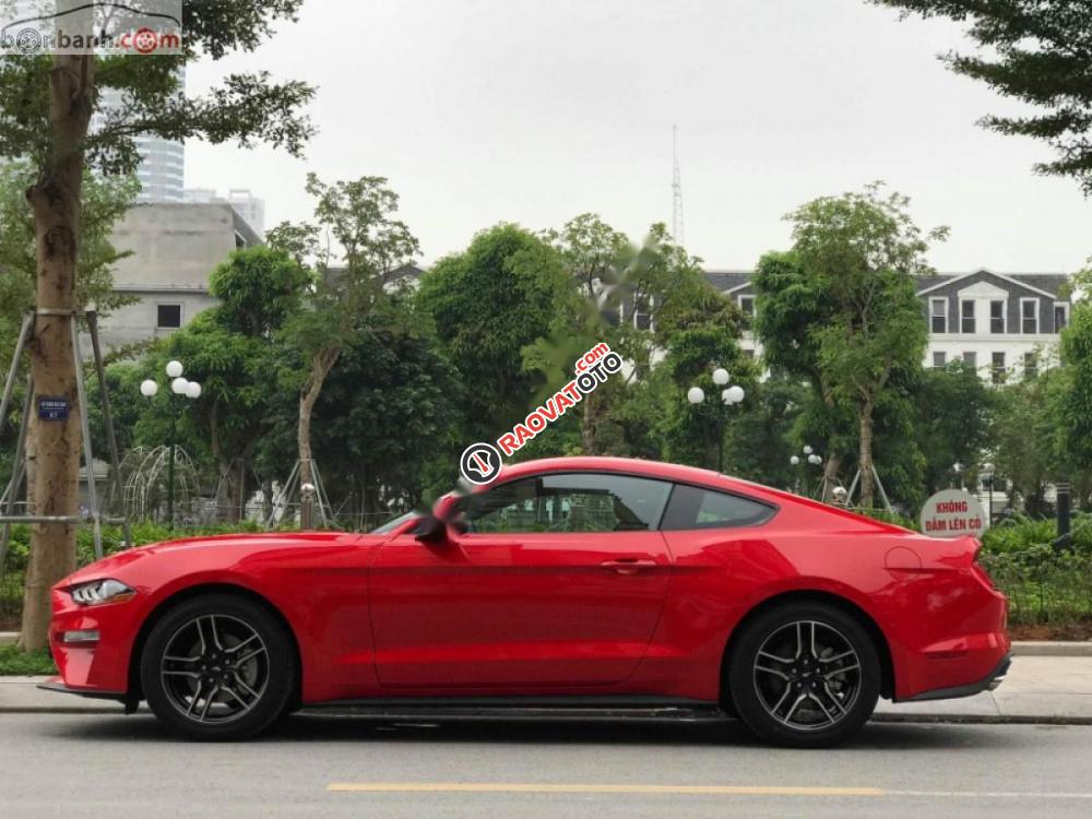 Bán xe Ford Mustang 2.3 EcoBoost Fastback sản xuất 2019, màu đỏ, nhập khẩu nguyên chiếc-6