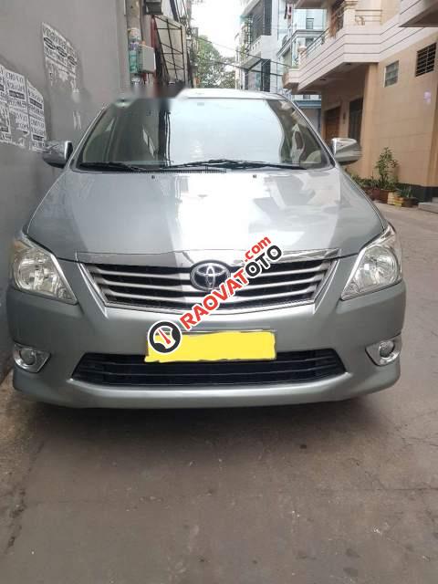 Bán xe Toyota Innova V đời 2012, màu bạc, giá chỉ 555 triệu-0