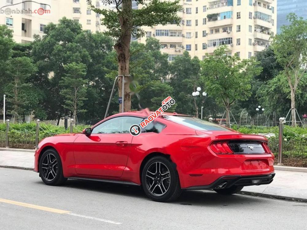 Bán xe Ford Mustang 2.3 EcoBoost Fastback sản xuất 2019, màu đỏ, nhập khẩu nguyên chiếc-7