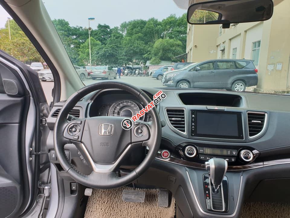 Bán xe Honda CR V 2.4L năm sản xuất 2017, màu bạc, giá 895tr-8