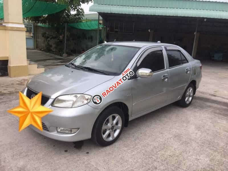 Cần bán xe Toyota Vios MT năm 2005, màu bạc, bao đâm đụng, ngập nước, máy zin 100%-1