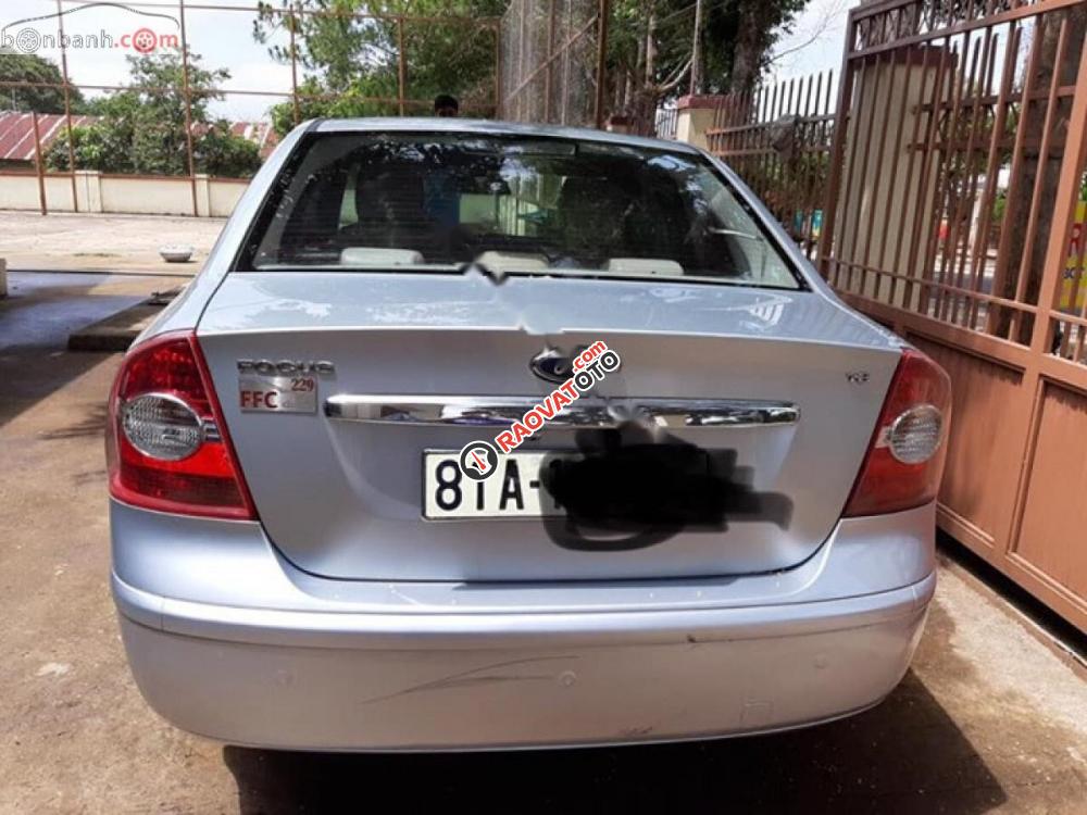 Bán Ford Focus 1.8 MT năm sản xuất 2007, màu bạc, 260 triệu-0
