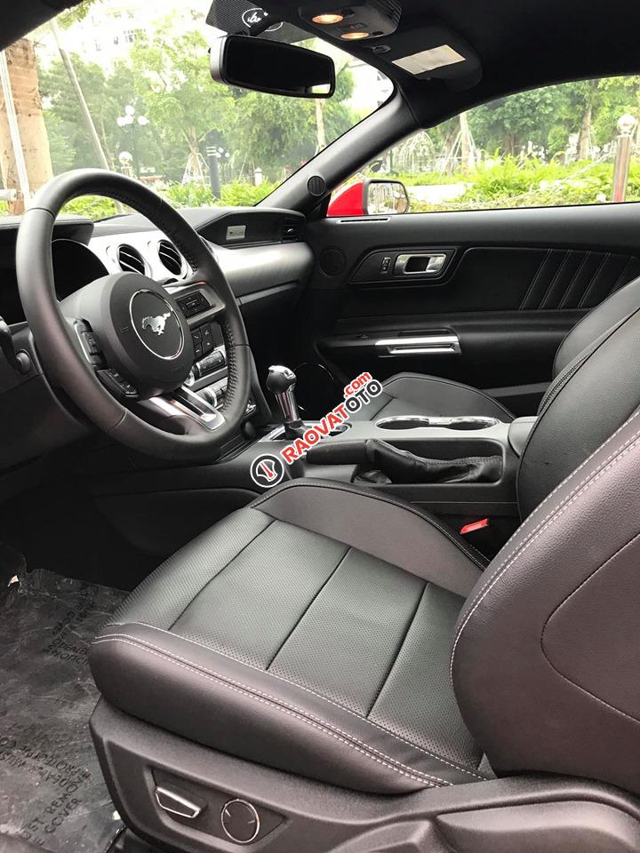 Giao ngay Ford Mustang Premium 2019 duy nhất 1 xe có sẵn giao ngay trên thị trường giá tốt, liên hệ sơn: 0868 93 5995-11