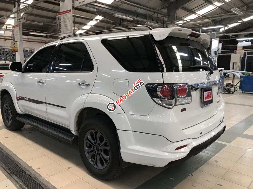 Bán xe Fortuner Sportivo SX 2016 màu trắng đặc biệt, trả góp 70%-4