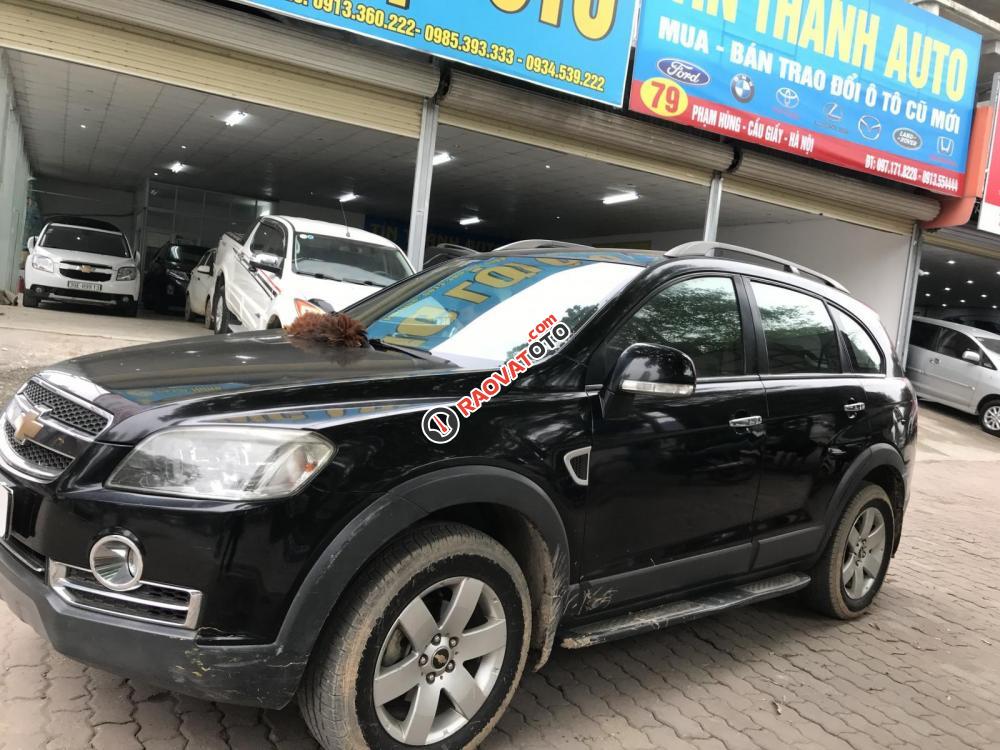 Cần bán Chevrolet Captiva Maxx đời 2010, màu đen-1