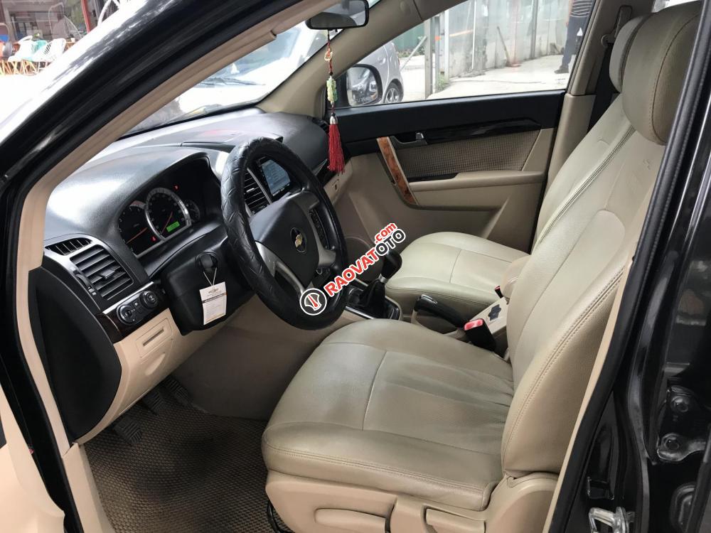 Cần bán Chevrolet Captiva Maxx đời 2010, màu đen-7