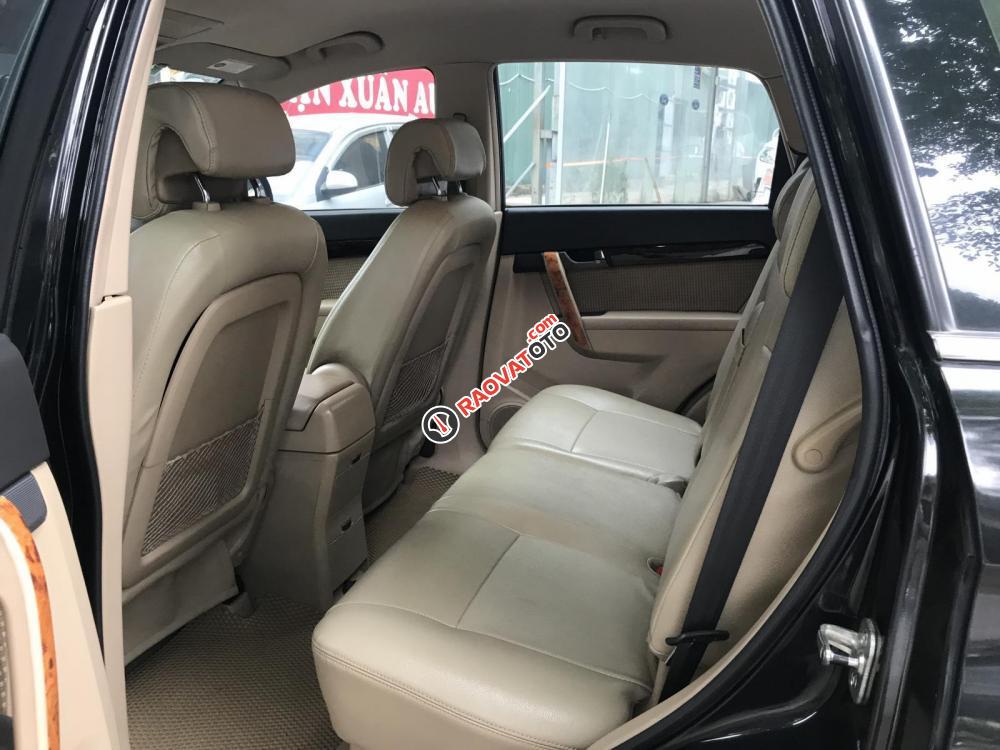 Cần bán Chevrolet Captiva Maxx đời 2010, màu đen-9