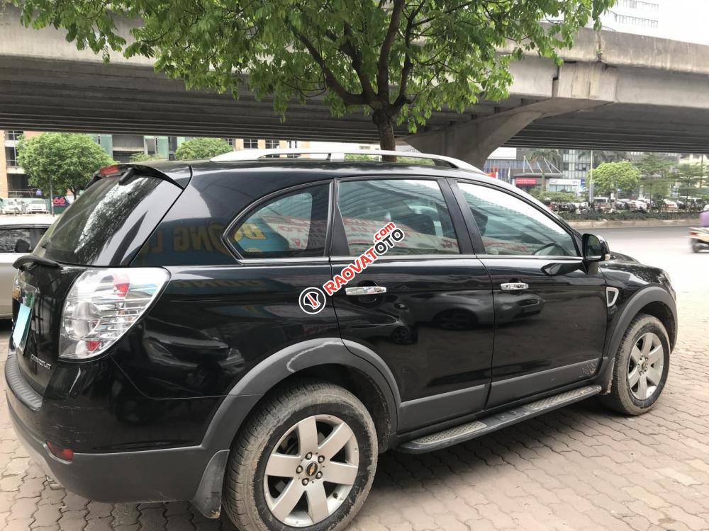 Cần bán Chevrolet Captiva Maxx đời 2010, màu đen-10