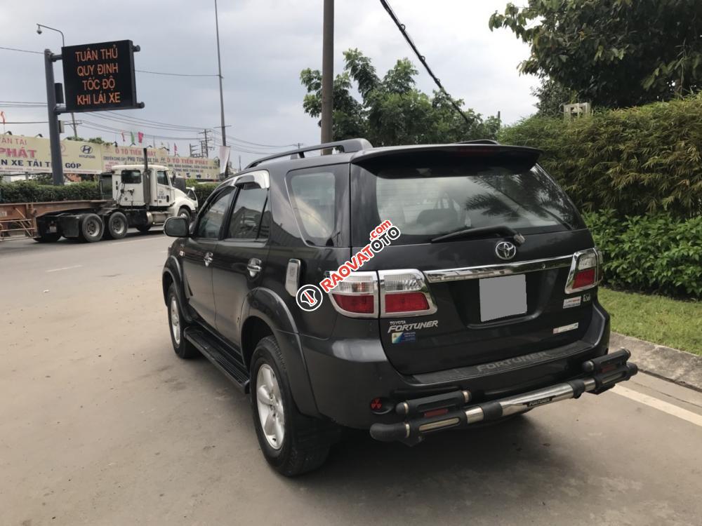 Bán Fortuner V 2011 xăng hai cầu, xám chì chính chủ BSTP-6