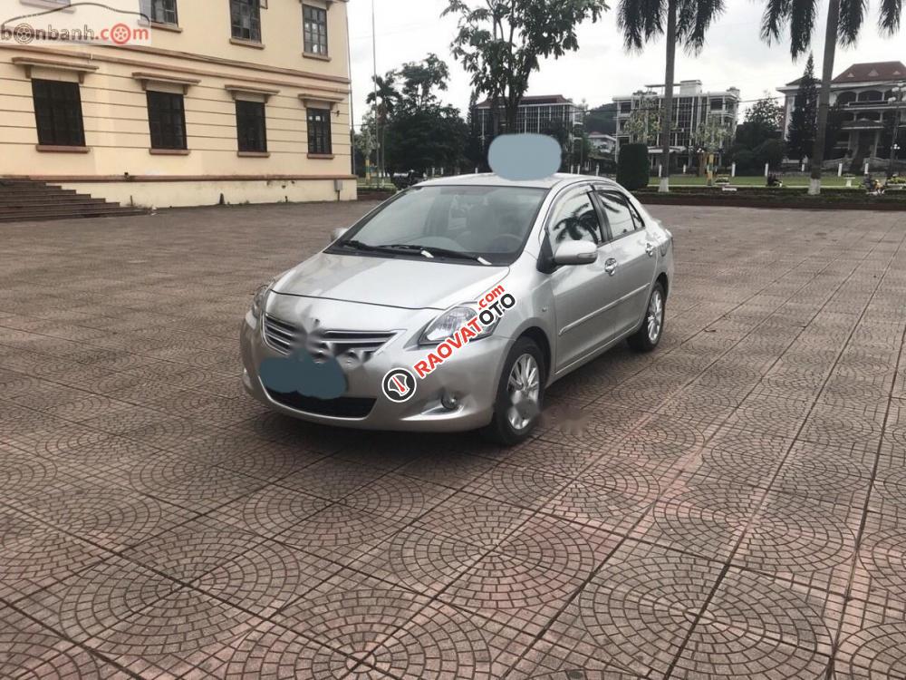 Cần bán lại xe Toyota Vios G năm sản xuất 2011, màu bạc -6