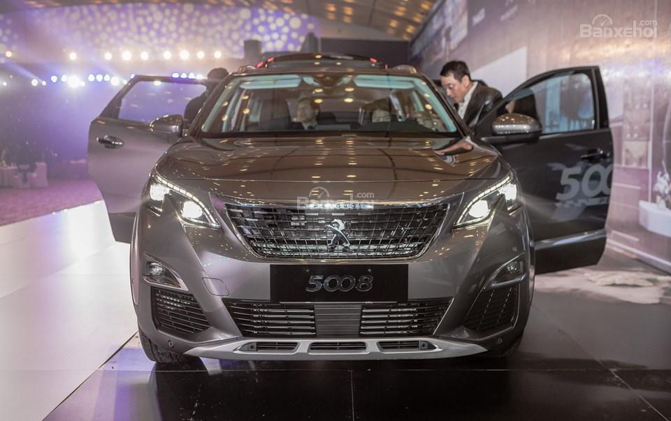 Cập nhật giá niêm yết mới của Peugeot 5008 trong tháng 5: Giảm 50 triệu đồng