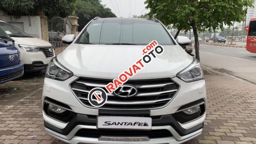 Bán xe Hyundai Santa Fe 2.2 AT 2017, màu trắng-4