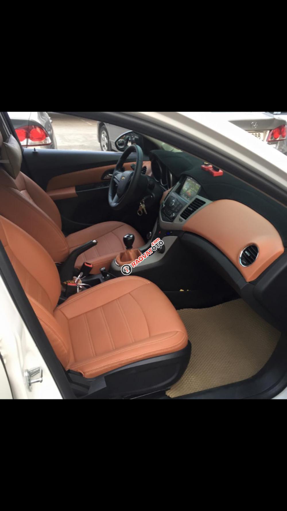 Cần bán Chevrolet Cruze LS 2014, màu trắng-5