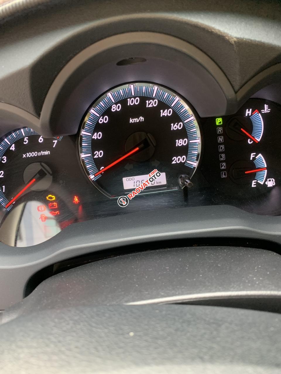 Đi nước ngoài cần bán xe gấp Toyota Fortuner G năm sản xuất 2016, màu trắng-0