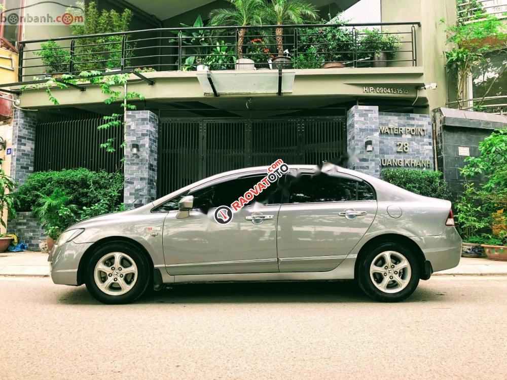 Bán Honda Civic 1.8 đời 2007, màu bạc chính chủ giá cạnh tranh-1