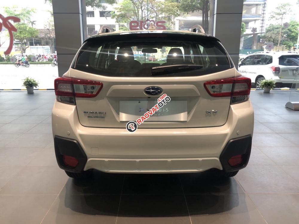Cần bán Subaru XV 2.0i-S EyeSight sản xuất 2018, màu trắng, xe nhập-8