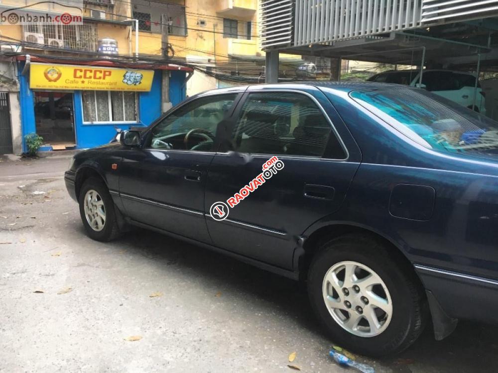 Bán lại xe Camry đời 1998 số sàn 2.2 GLI, xe ít đi lại giữ gìn không lỗi hay va chạm gì-0