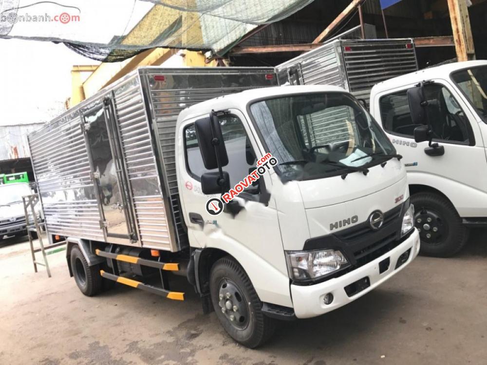 Cần thanh lý xe Hino 1.9 tấn hiệu XZU650L, đời 2017, mới 100% chưa qua sử dụng-4