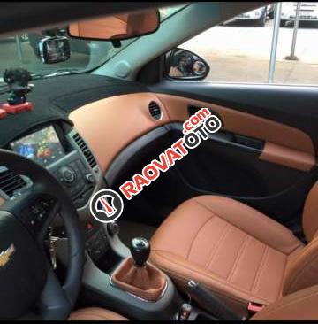 Cần bán lại xe Chevrolet Cruze LS năm sản xuất 2014, màu trắng, odo 6 vạn xịn-4