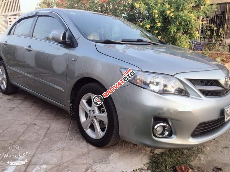 Cần bán Toyota Corolla altis 2.0V đời 2012, màu bạc, giá chỉ 625 triệu-1