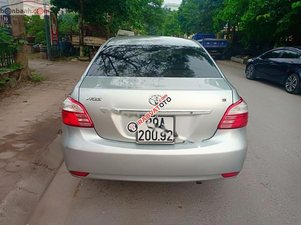 Bán ô tô Toyota Vios 1.5G sản xuất năm 2011, màu bạc-3