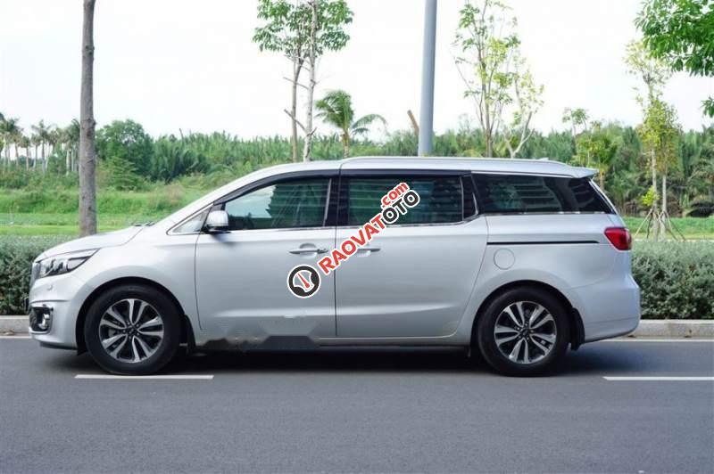Bán xe Kia Sedona 3.3 GATH đời 2016, màu bạc, giá 990tr-4