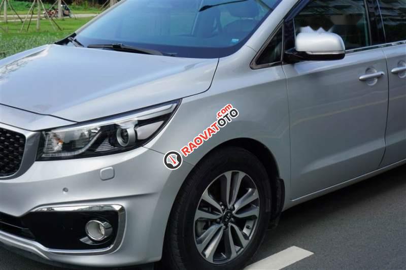 Bán xe Kia Sedona 3.3 GATH đời 2016, màu bạc, giá 990tr-3
