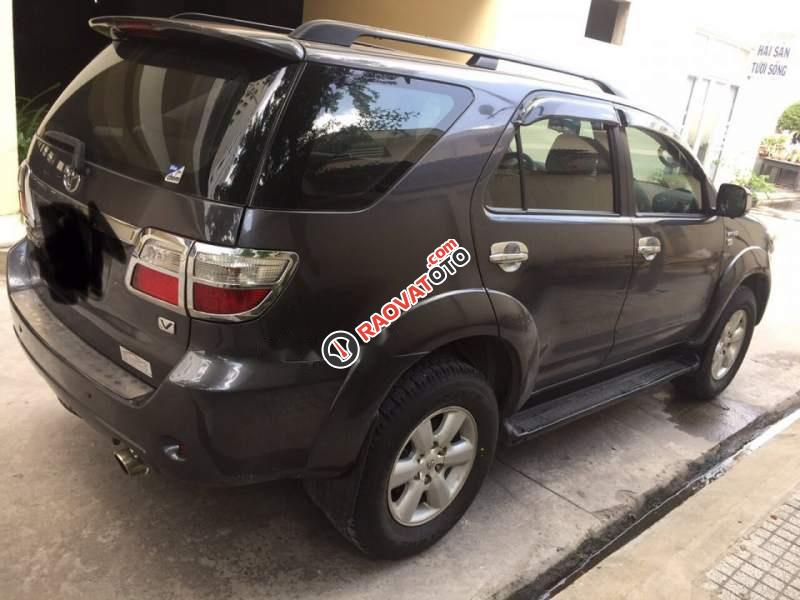 Bán Toyota Fortuner 2.7AT đời 2010, màu đen, chính chủ -0