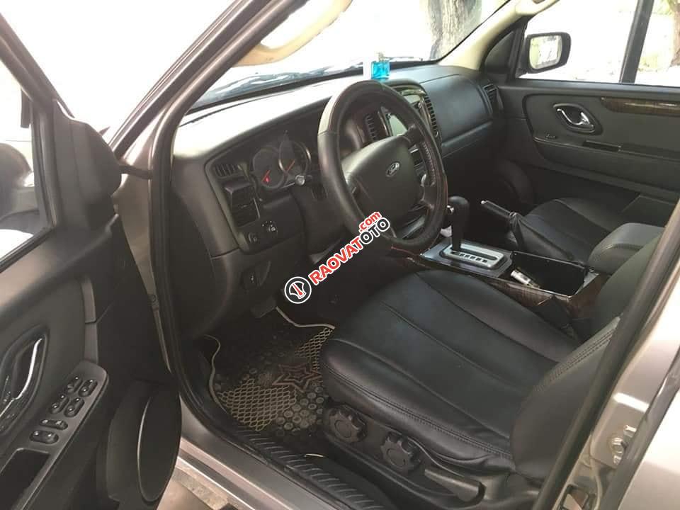 Cần bán lại xe Ford Escape AT đời 2009, màu bạc chính chủ-3