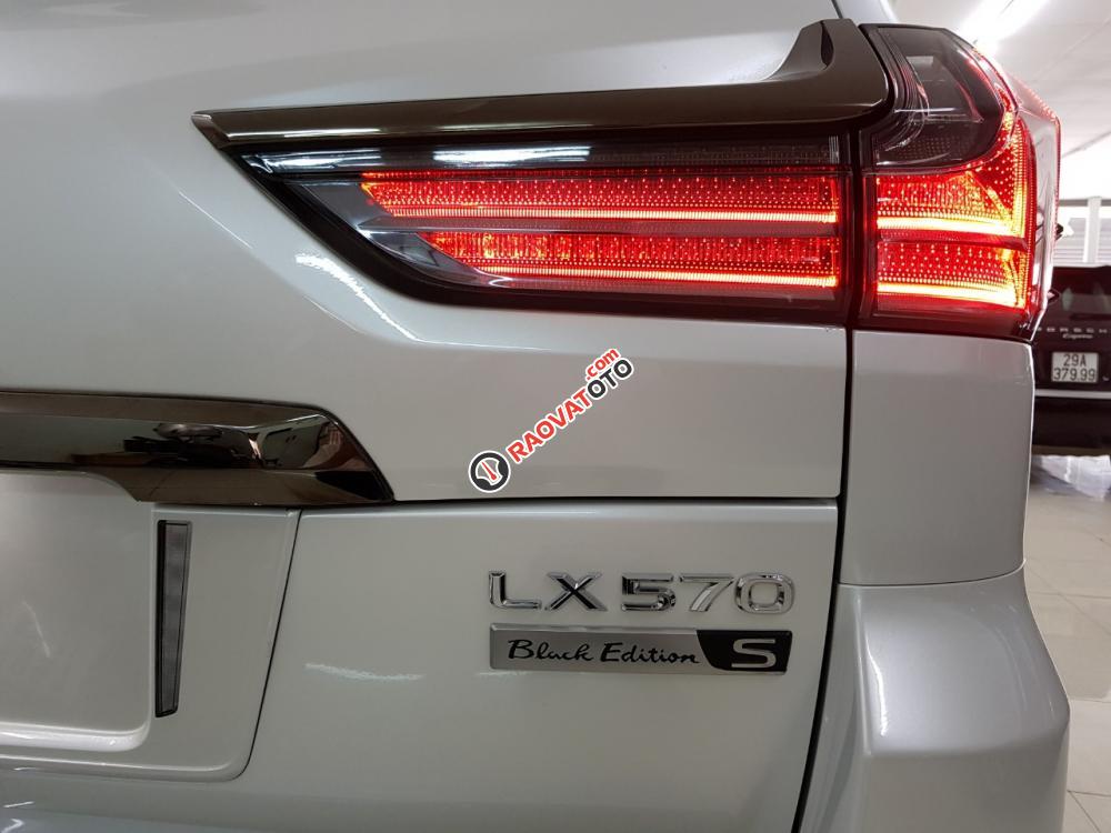 Bán ô tô Lexus LX 570 Black Editon S năm sản xuất 2019, màu trắng, nhập khẩu nguyên chiếc-8