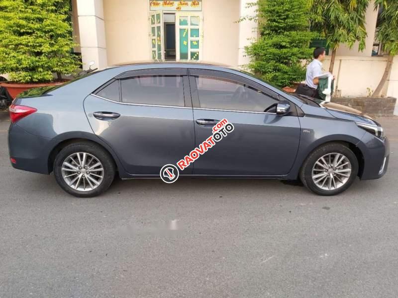 Bán Toyota Corolla Altis 2.0V năm 2015, xe nhập số tự động, đăng ký tên cá nhân, biển số thành phố-2