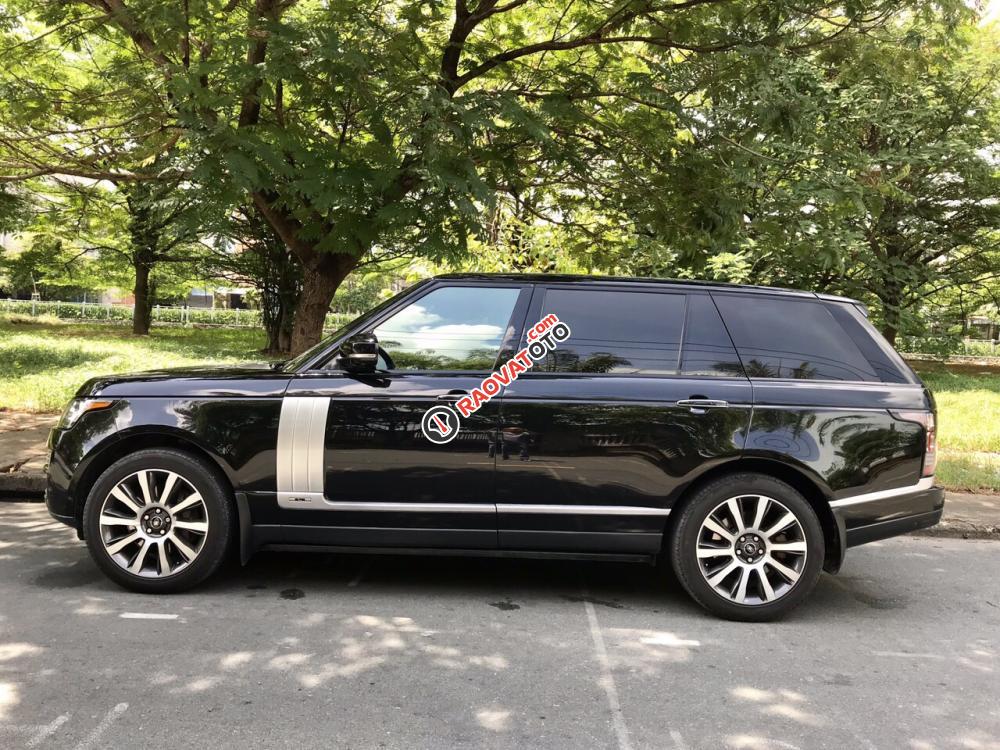 Cần bán LandRover Range Rover năm 2014, màu đen nhập khẩu nguyên chiếc-6