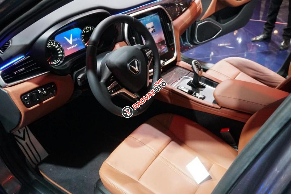 Bán ô tô VinFast LUX A2.0 Full Option (Nội thất da Nappa) 2019, màu đỏ (Giá 1 tỷ 3 đã bao gồm VAT - bàn giao xe T9.2019)-1