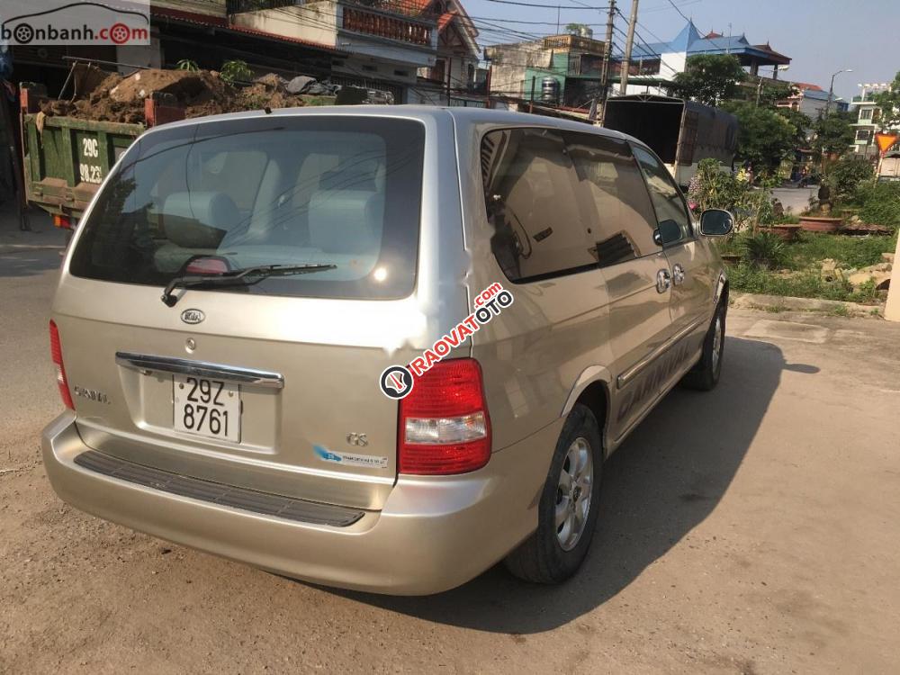 Bán ô tô Kia Carnival GS năm sản xuất 2007, màu bạc số sàn, giá 240tr-6