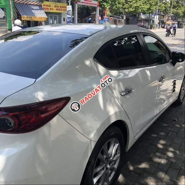 Bán Mazda 3 sản xuất 2016, màu trắng chính chủ-1