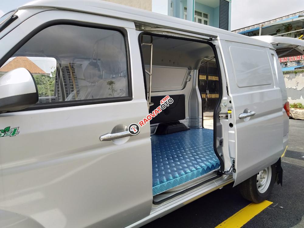 Xe tải Dongben 2 chỗ ngồi, có tải trọng 950kg, kích thước lòng thùng dài 2m450-3