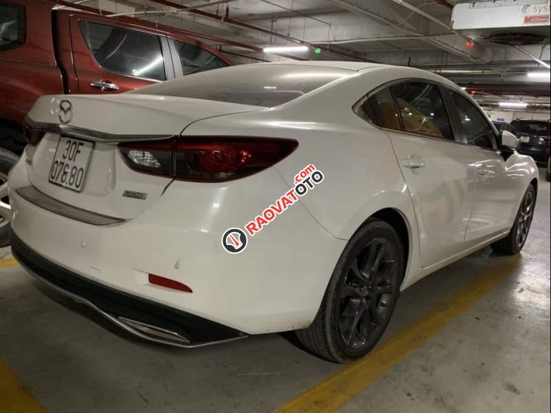 Bán ô tô Mazda 6 Premium 2.0 đời 2018, màu trắng chính chủ, giá chỉ 850 triệu-1