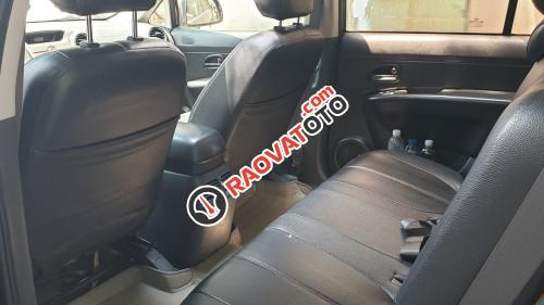 Bán xe Kia Carens MT đời 2011, màu đen chính chủ-0
