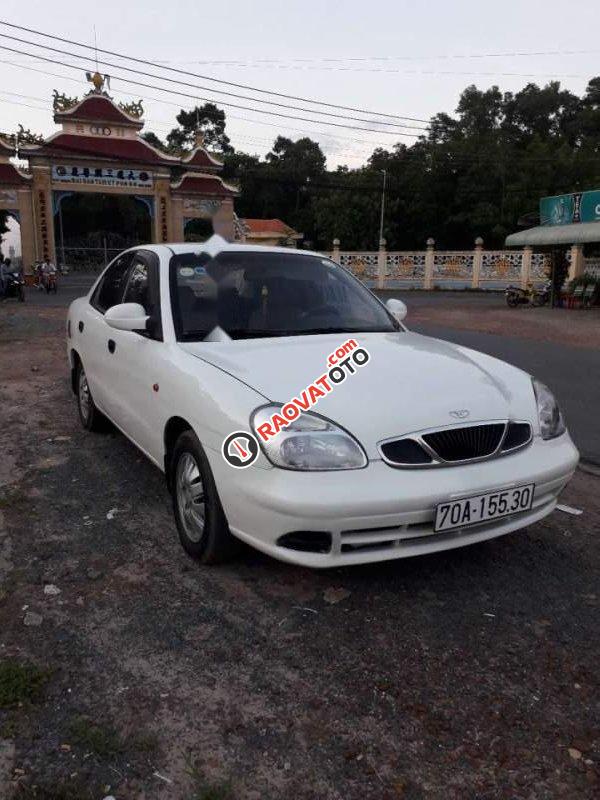 Cần bán lại xe Daewoo Nubira đời 2001, màu trắng, nhập khẩu nguyên chiếc-3