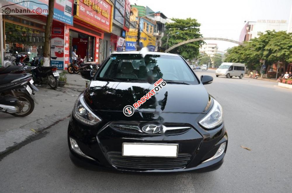 Bán Hyundai Accent 1.4 MT năm 2014, màu đen, xe nhập, giá tốt-3