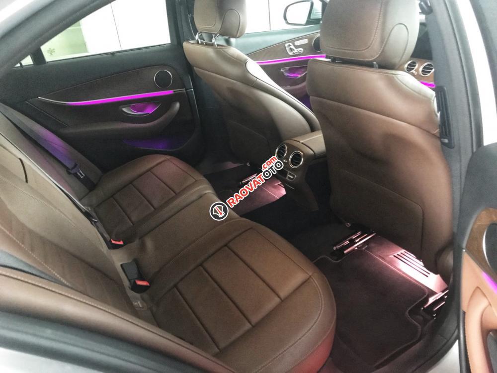 Chuyên Mercedes E200 lướt, ĐK 7/2018 chính hãng-6