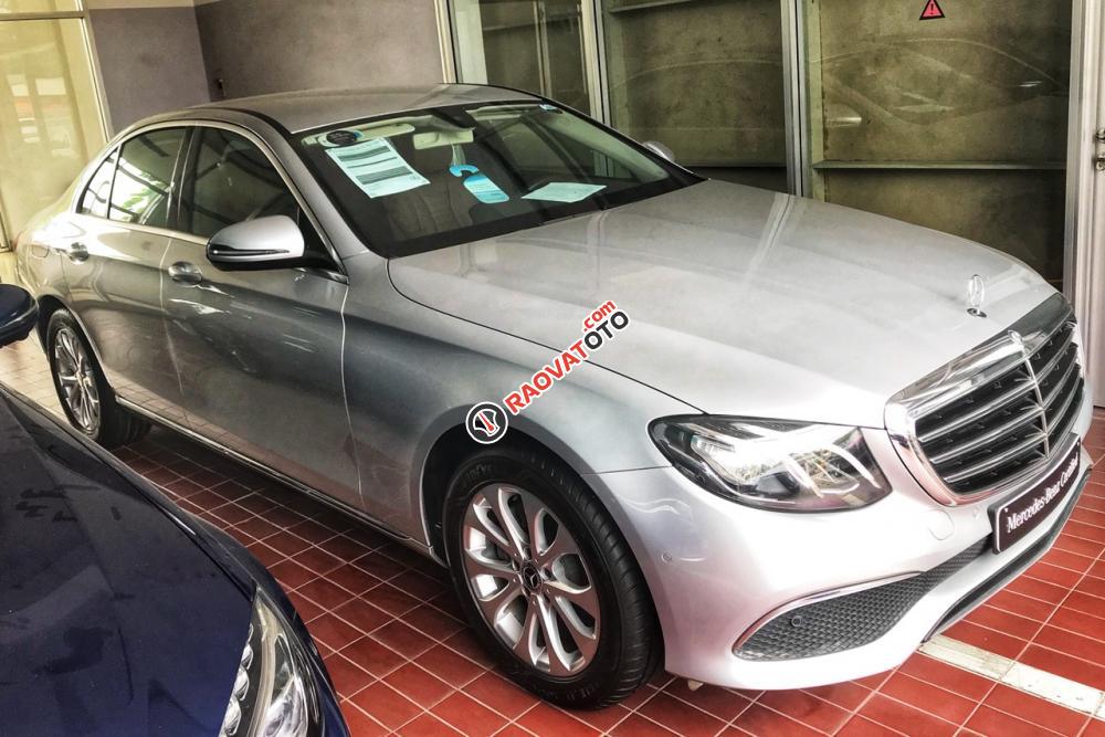 Chuyên Mercedes E200 lướt, ĐK 7/2018 chính hãng-2