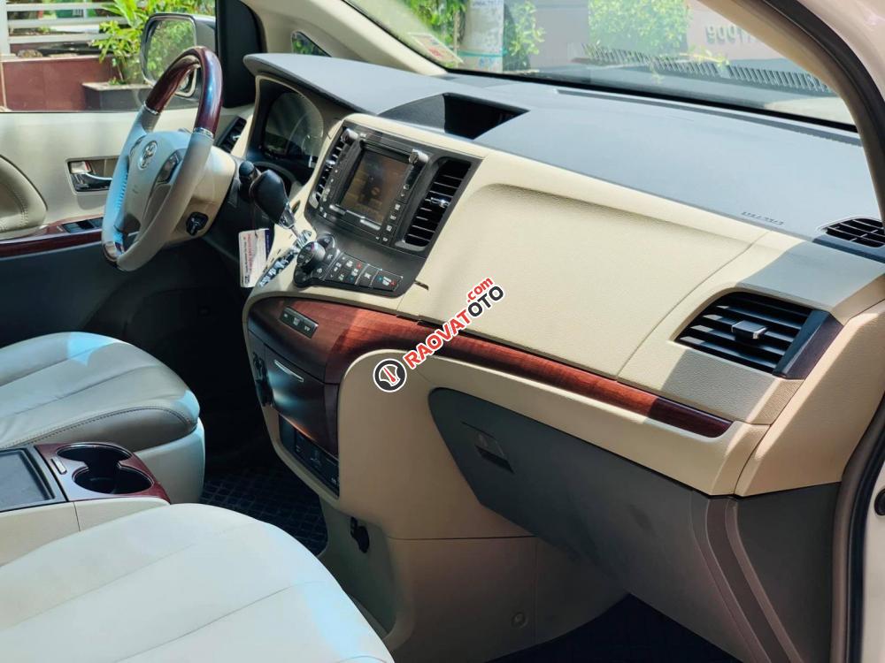 Bán Toyota Sienna Limited năm sản xuất 2013, màu trắng, nhập khẩu nguyên chiếc-3